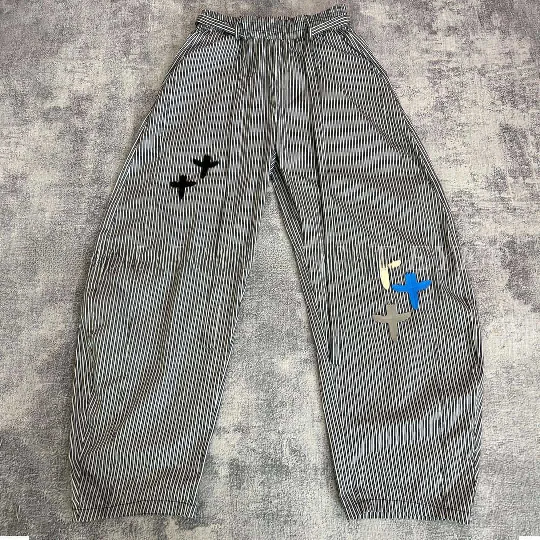 Легкие дышащие свободные повседневные брюки в полоску, коллаборация TD Label, осенние модные молодежные повседневные брюки свободного кроя из полиэстера
Легкие дышащие свободные повседневные брюки в полоску, коллаборация TD Label, осенние модные молодежные повседневные брюки свободного кроя из полиэстера