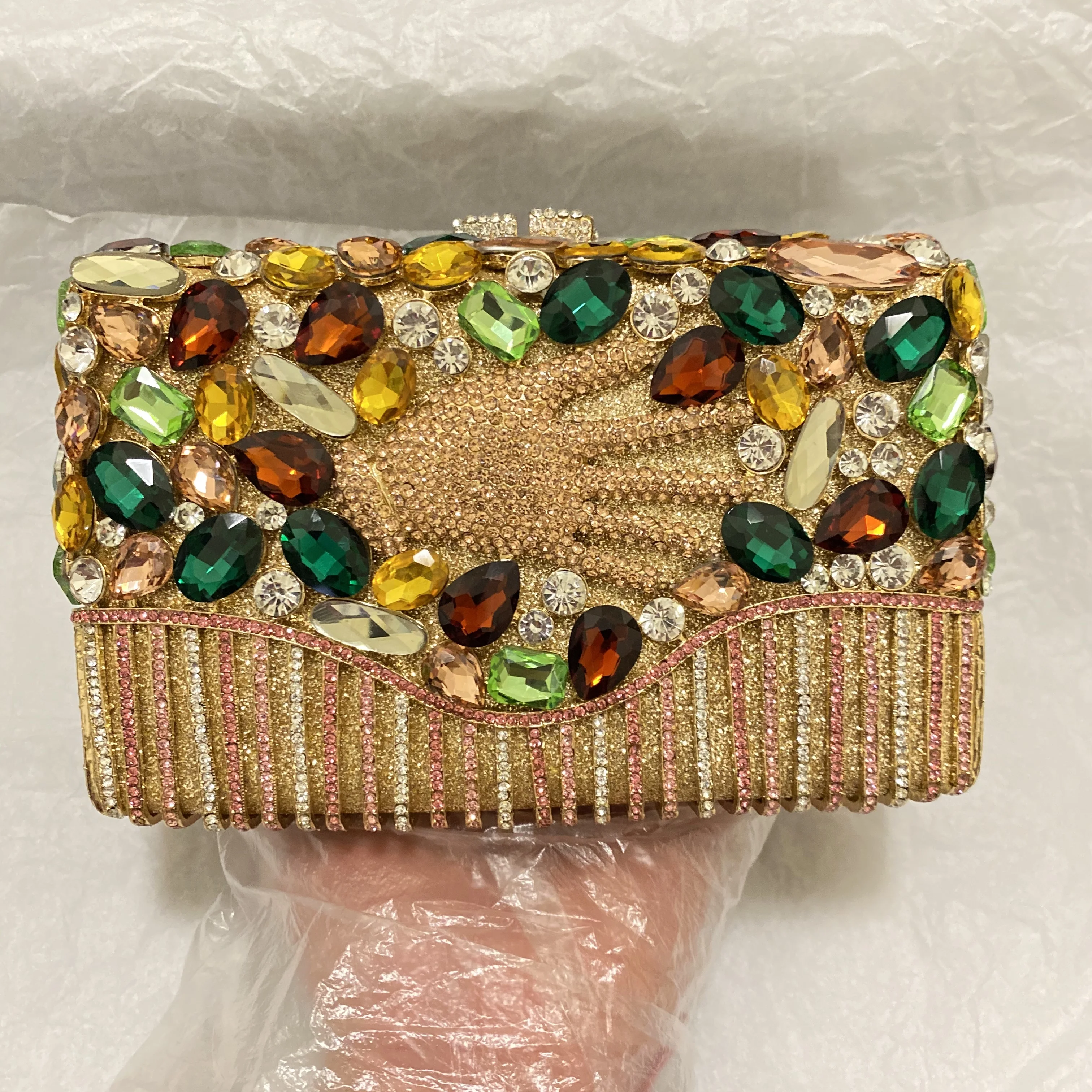 Green/White Rhinestone Evening Clutch Bag Silver Hand Diamond Weddng Purse Bridal Clutches Fashion Women Gold Metal Handbags
Green/White Rhinestone Evening Clutch Bag Silver Hand Diamond Weddng Purse Bridal Clutches Fashion Women Gold Metal Handbags