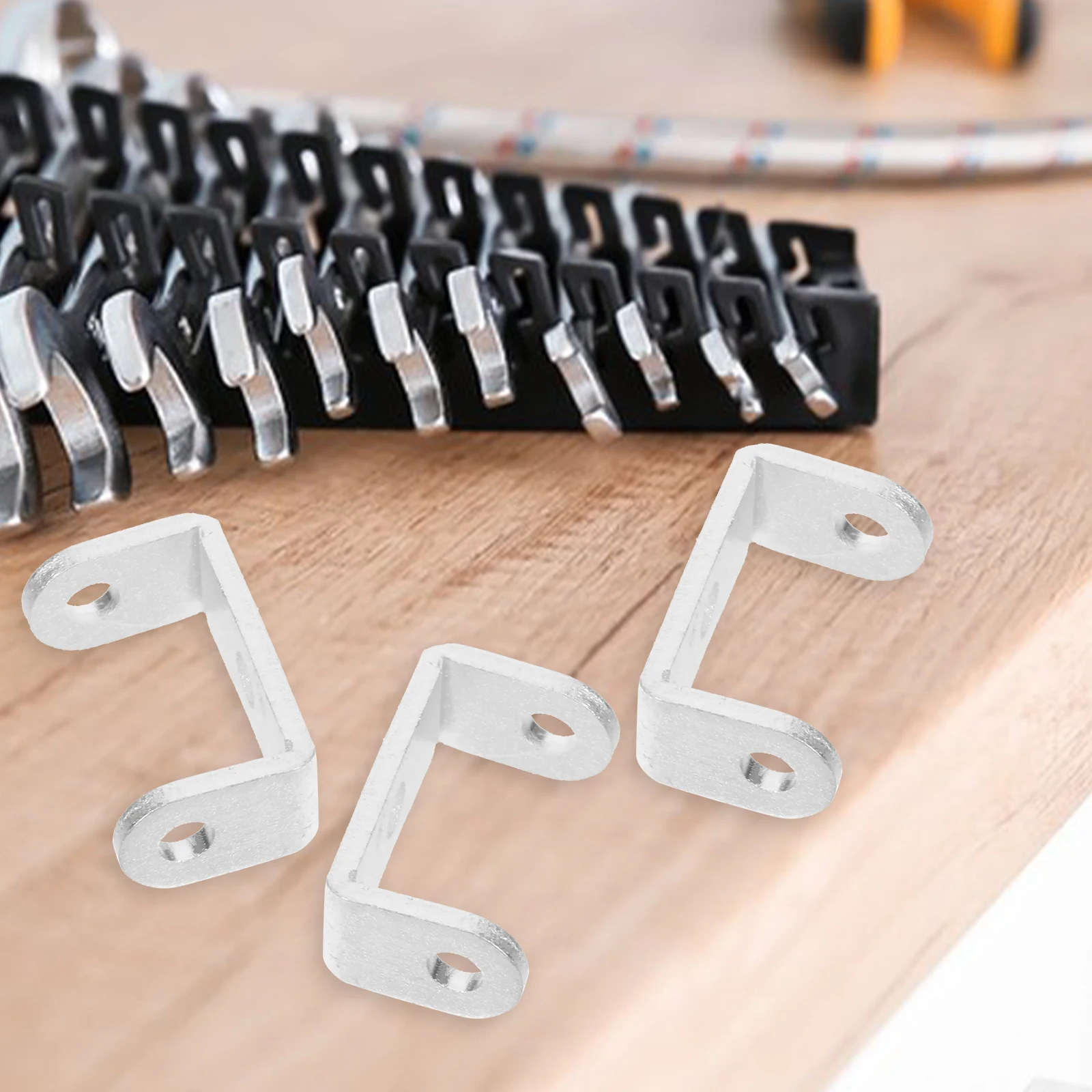 10pcs U 3 hole Aluminum Alloy Durable Lightweight Door Security Door Security Barricade Brackets Fence Hardware Fixings
10pcs U 3 hole Aluminum Alloy Durable Lightweight Door Security Door Security Barricade Brackets Fence Hardware Fixings