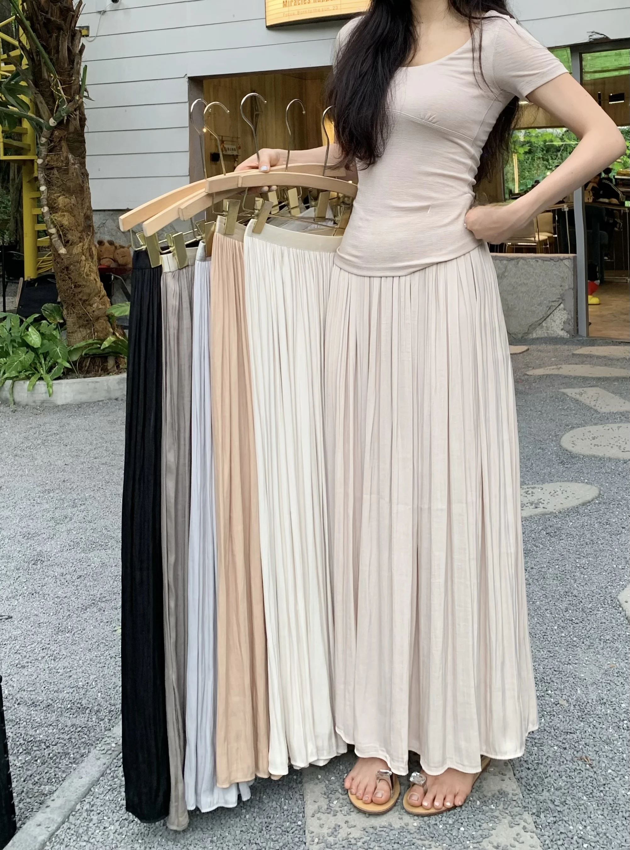 Kumikumi High Waist A-Line Skirt Women's Summer New Loose Slim Pleated Long Skirt Korean Style Commute Folded Half Skirt
Kumikumi High Waist A-Line Skirt Women's Summer New Loose Slim Pleated Long Skirt Korean Style Commute Folded Half Skirt