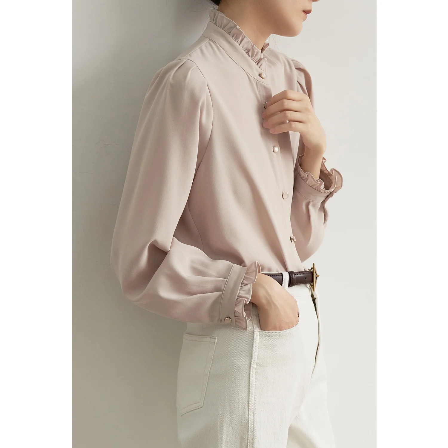 VDH Studio Ele Long Sve Women's irt Spring Design f High Collar Gored Hem Straight Cut OL Sle Commute Faion
VDH Studio Ele Long Sve Women's irt Spring Design f High Collar Gored Hem Straight Cut OL Sle Commute Faion