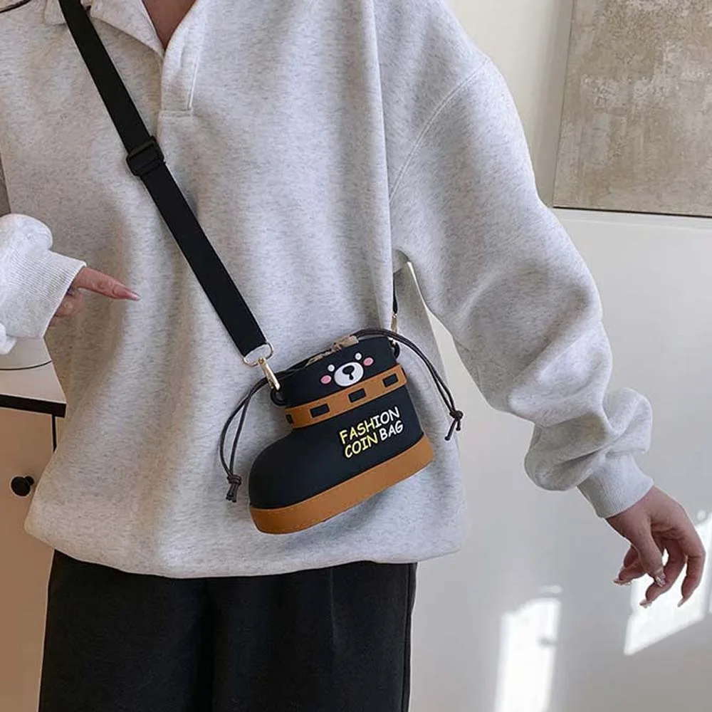 Casual Small Shoes Shape Bag Cute Large Capacity Bear Boots Drawstring Bag Contrast Color Versatile Waterproof Cartoon Pouch
Casual Small Shoes Shape Bag Cute Large Capacity Bear Boots Drawstring Bag Contrast Color Versatile Waterproof Cartoon Pouch