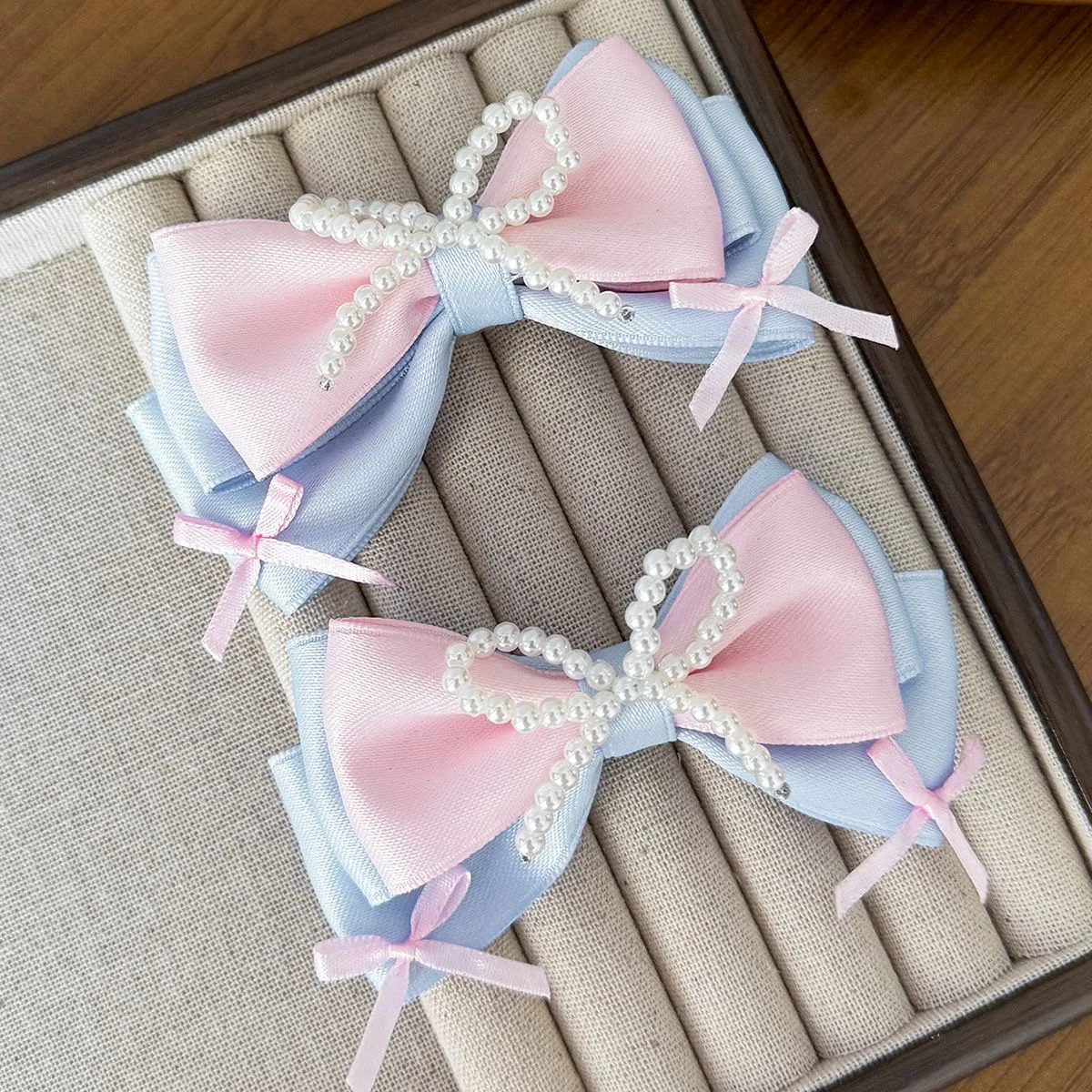 【1Pair】Lolita Y2K Hair Accessories and Headwear Blue Beige Pink Cute Core Hair Clip Pearl Princess Head Jewelry Hair Bows Girl
【1Pair】Lolita Y2K Hair Accessories and Headwear Blue Beige Pink Cute Core Hair Clip Pearl Princess Head Jewelry Hair Bows Girl