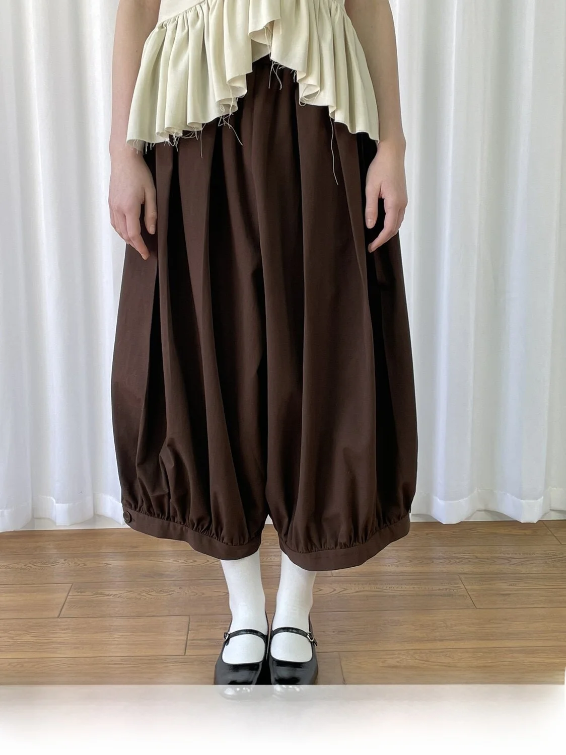 Loosesmell Brown Wide Leg Suit Pants Women's Versatile Shape Japanese Style Loose Lantern Long Trousers Casual Cotton Pants
Loosesmell Brown Wide Leg Suit Pants Women's Versatile Shape Japanese Style Loose Lantern Long Trousers Casual Cotton Pants