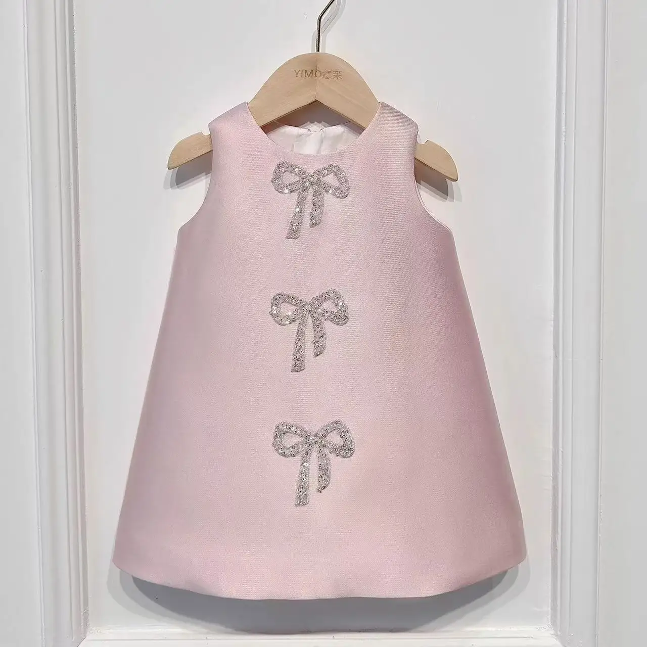 Princess Satin Scoop Sleeveless Flower Girl Dress Children First Communion Dress Ball Gown Wedding Party Dress Birthday Show
Princess Satin Scoop Sleeveless Flower Girl Dress Children First Communion Dress Ball Gown Wedding Party Dress Birthday Show