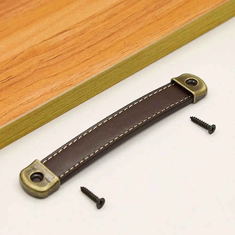 Classic With Screws Leather Handle Zinc Alloy Soft Door Knobs Square 96/128/160mm Cabinet Pulls Furniture Hardware
Classic With Screws Leather Handle Zinc Alloy Soft Door Knobs Square 96/128/160mm Cabinet Pulls Furniture Hardware