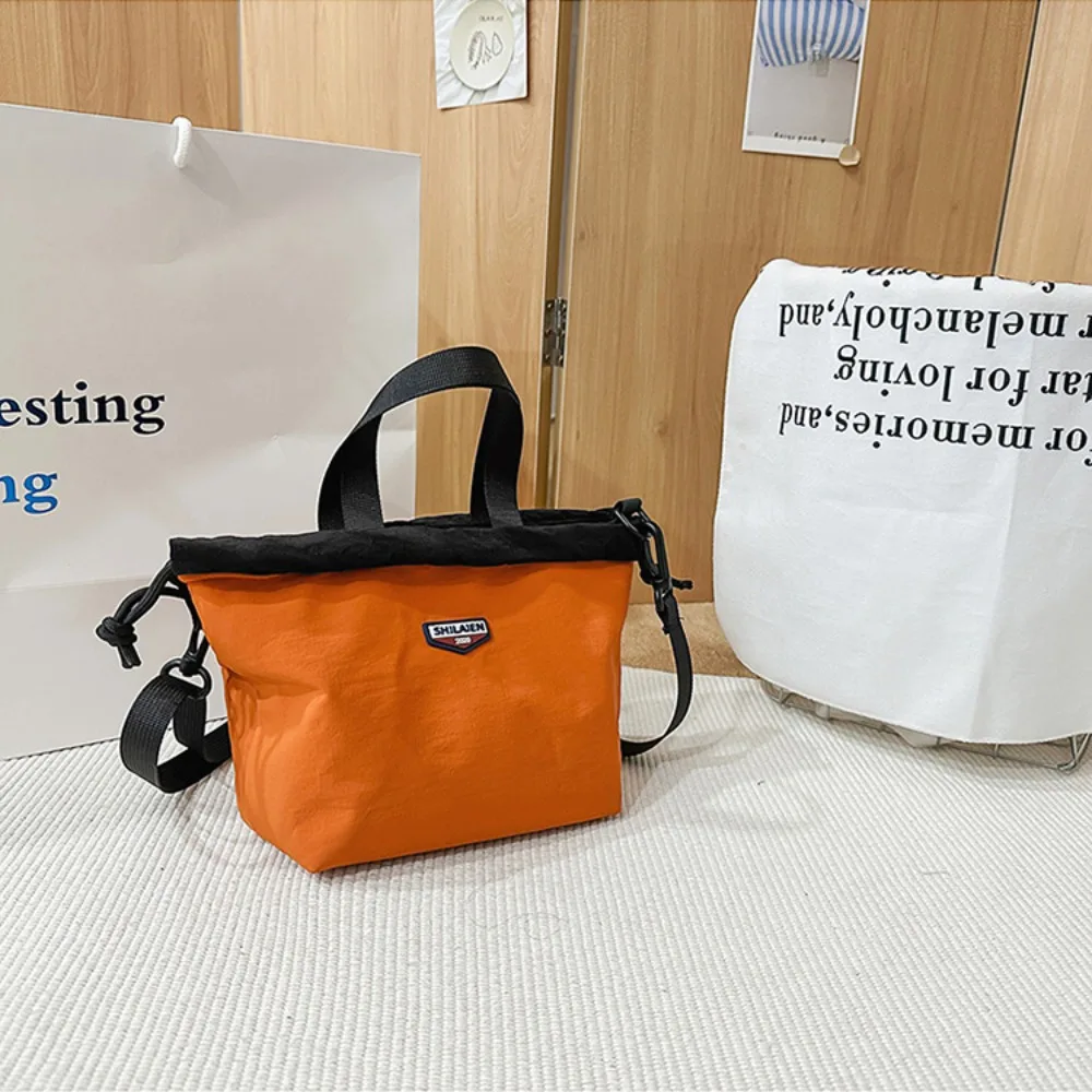 Fashion Quick-dry Nylon Shoulder Bag Portable Harajuku Men Crossbody Bag Korean Style Casual Mobile Phone Pack Unisex
Fashion Quick-dry Nylon Shoulder Bag Portable Harajuku Men Crossbody Bag Korean Style Casual Mobile Phone Pack Unisex