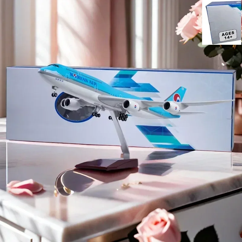 New 1/160 Airplane Korean Air 747 B747-8 Airline Civil Airliner Model LED Light Landing Gear 47CM Plane Model Gifts Display
New 1/160 Airplane Korean Air 747 B747-8 Airline Civil Airliner Model LED Light Landing Gear 47CM Plane Model Gifts Display
