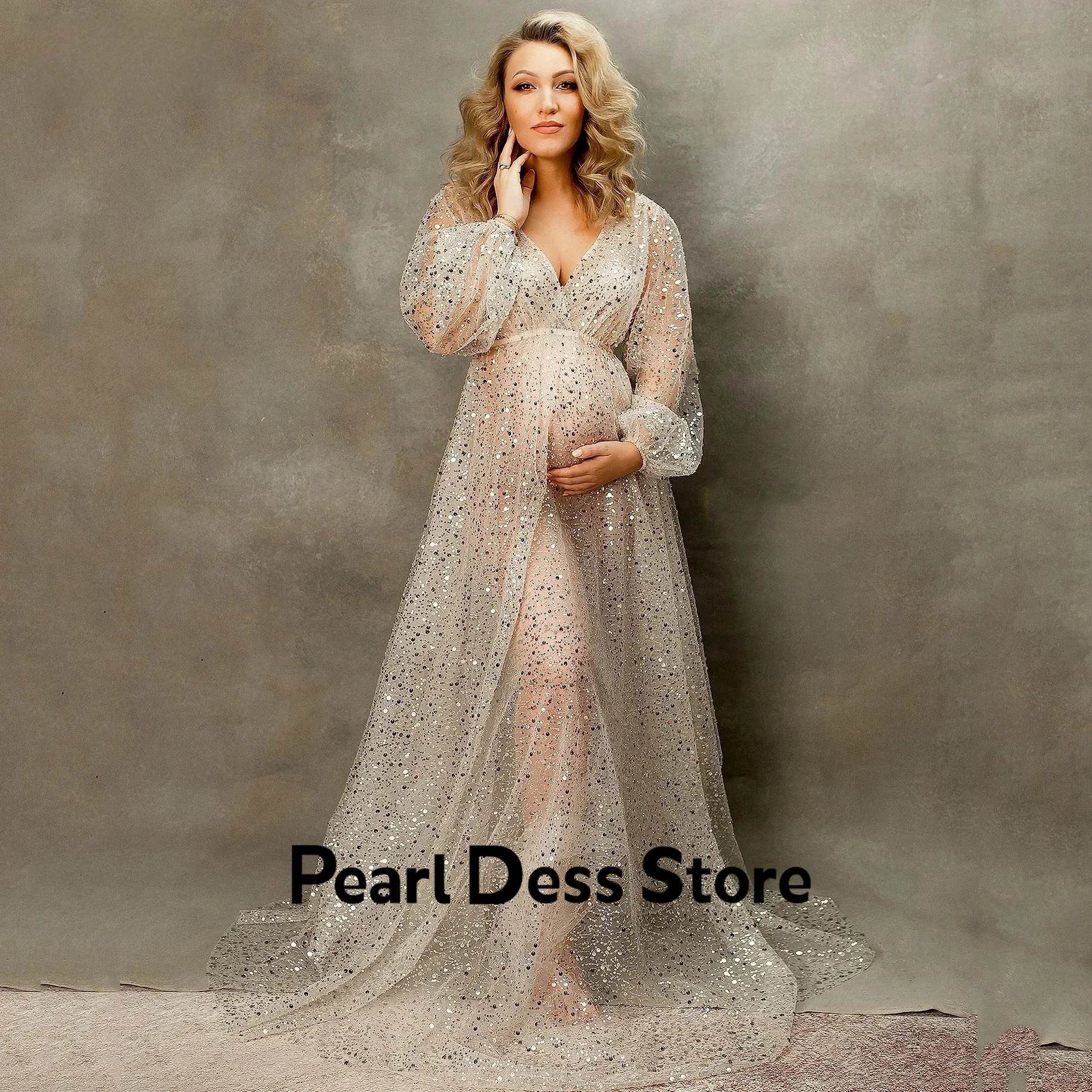 Shiny sequin ball dress, transparent maternity dress, long sleeved backless long style, maternity photo
Shiny sequin ball dress, transparent maternity dress, long sleeved backless long style, maternity photo