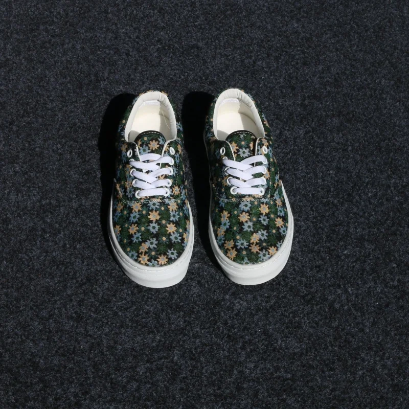 Summer Breathable Green Embroidered Large Size Shoes for Men, Fashionable Casual Shoes, Trendy Casual Shoes, Versatile Sneakers
Summer Breathable Green Embroidered Large Size Shoes for Men, Fashionable Casual Shoes, Trendy Casual Shoes, Versatile Sneakers