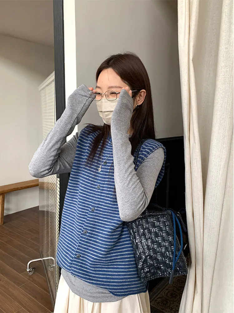 New Versatile Small Blue Grey Stripe round Neck Knitted Open Cardigan Vest Women Early Spring Layering Sweater Top
New Versatile Small Blue Grey Stripe round Neck Knitted Open Cardigan Vest Women Early Spring Layering Sweater Top