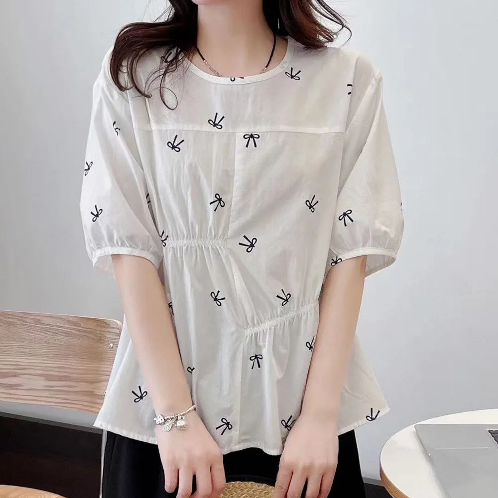 Fashion youth women's blouses 100% cotton sweet bow printed white shirts and blouses female tops Korean summer women's clothing
Fashion youth women's blouses 100% cotton sweet bow printed white shirts and blouses female tops Korean summer women's clothing