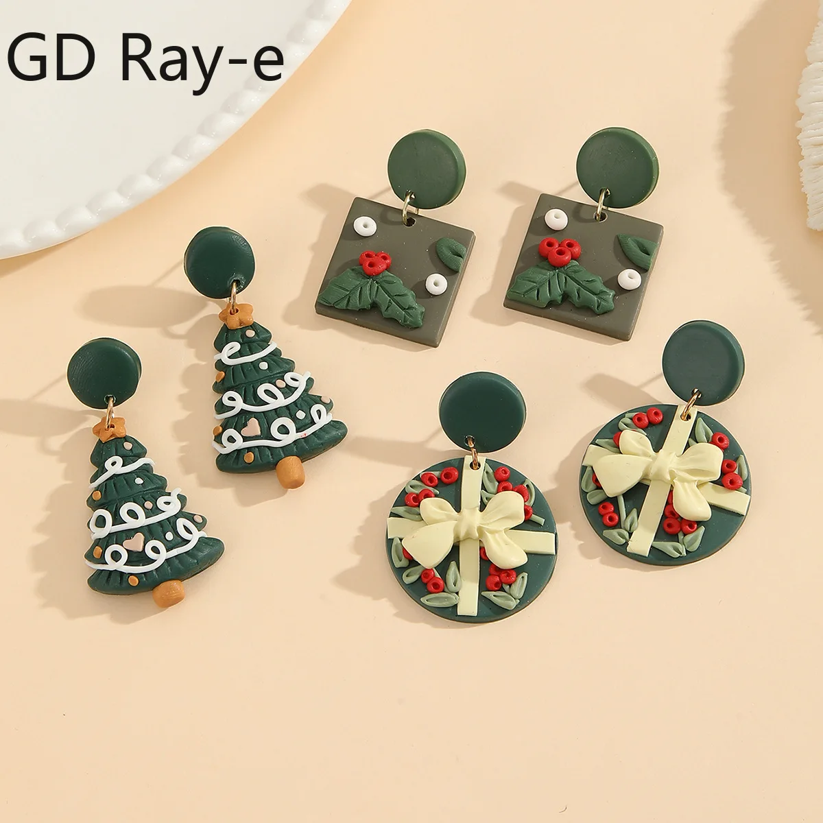 Handmade Christmas Tree Soft Ceramic Earrings for Women Party 2025 Fashion Cartoon Polymer Clay Earrings Christmas Gifts
Handmade Christmas Tree Soft Ceramic Earrings for Women Party 2025 Fashion Cartoon Polymer Clay Earrings Christmas Gifts