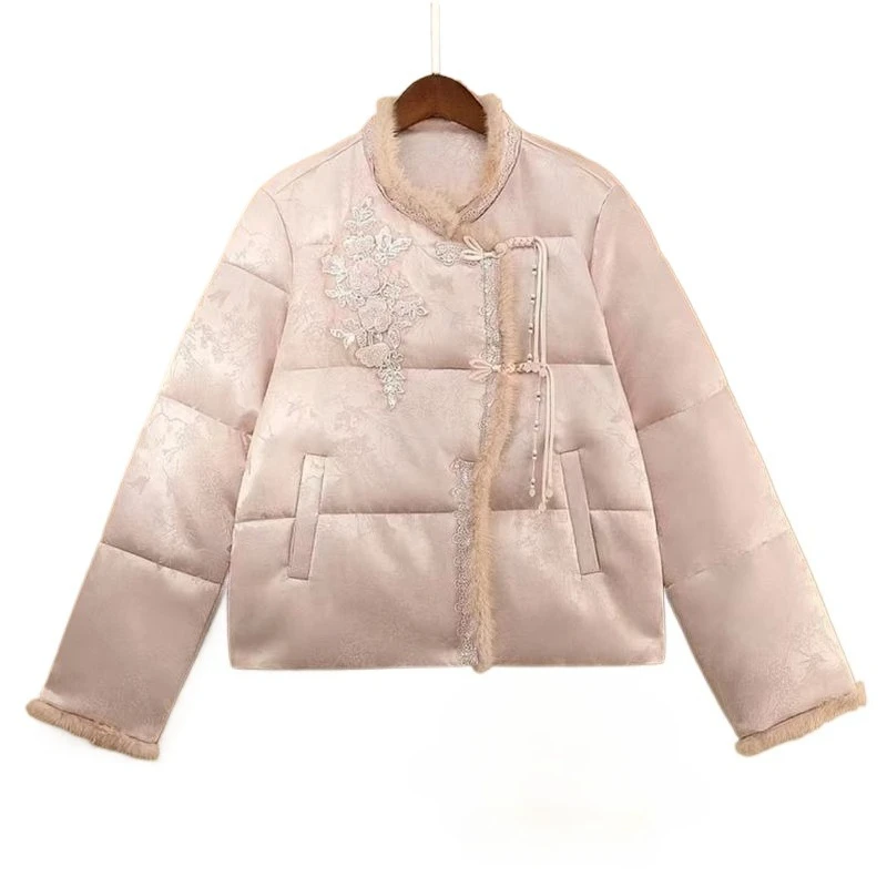 Новое зимнее пальто, утепленная пуховая куртка на хлопковой подкладке, пальто в китайском стиле с вышивкой, теплое пальто с хлопковой подкладкой и воротником из натурального меха 
Новое зимнее пальто, утепленная пуховая куртка на хлопковой подкладке, пальто в китайском стиле с вышивкой, теплое пальто с хлопковой подкладкой и воротником из натурального меха