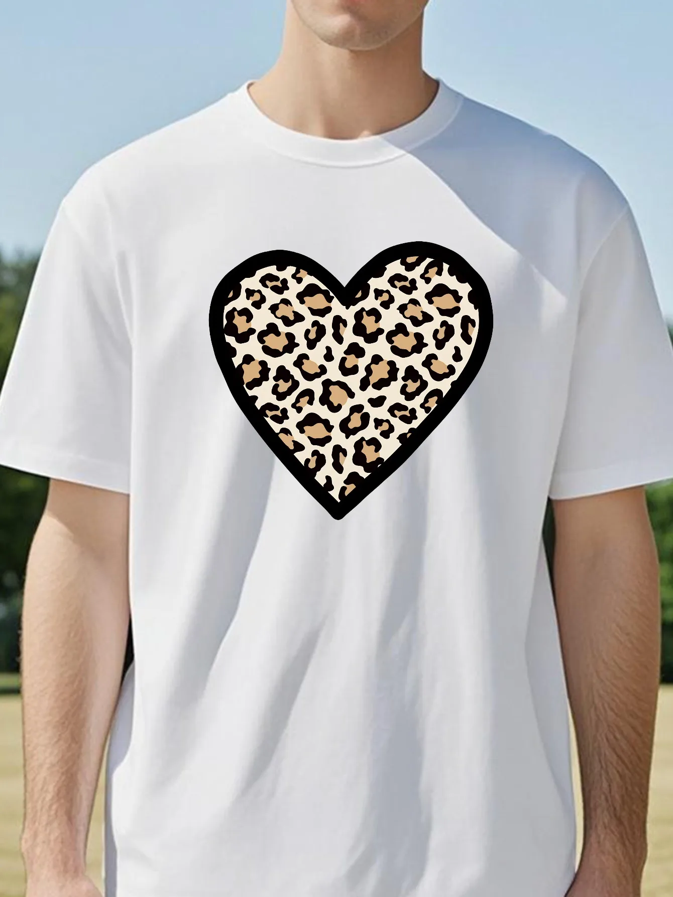 summer Leopard Heart print Graphic T-shirts Women's Clothing Fashion Round Neck Top Tshirt Breathable Short Sleeve
summer Leopard Heart print Graphic T-shirts Women's Clothing Fashion Round Neck Top Tshirt Breathable Short Sleeve