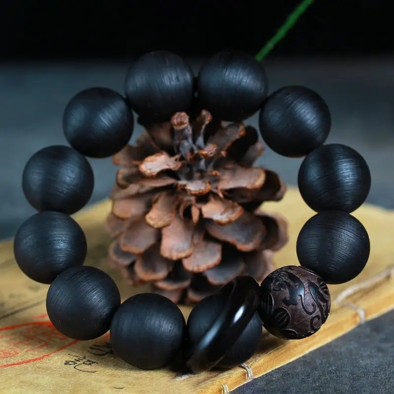 Agarwood , Buddhist , ring bracelet, prayer beads, decorative ornaments, ebony carved Pixiu accessory, a gre
Agarwood , Buddhist , ring bracelet, prayer beads, decorative ornaments, ebony carved Pixiu accessory, a gre