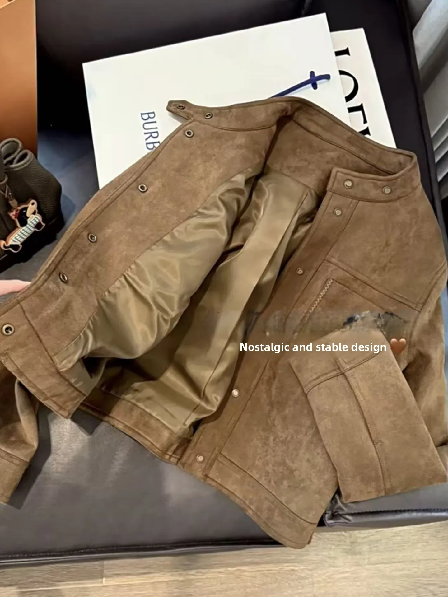 Fashionable Short Suede Jacket Women's Spring Autumn New Style 2026 Popular Small Size High-End Feeling Jacket Top American S...
Fashionable Short Suede Jacket Women's Spring Autumn New Style 2026 Popular Small Size High-End Feeling Jacket Top American S...