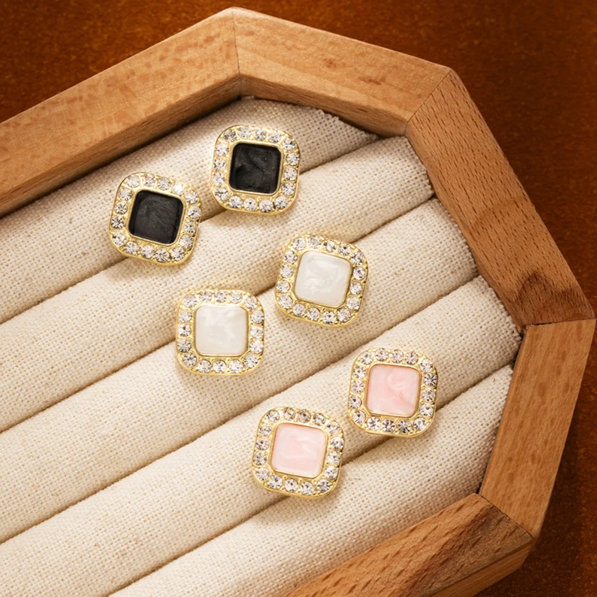 Womens Square Rhinestone Stud Earrings Multicolor Fashion Jewelry for Daily Wear Party Wedding Gift
Womens Square Rhinestone Stud Earrings Multicolor Fashion Jewelry for Daily Wear Party Wedding Gift