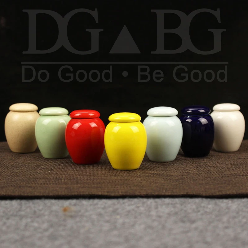 Ashes cat dog souvenir pet ashes storage box pet souvenir urn cremation jar Ceramics for a long time
Ashes cat dog souvenir pet ashes storage box pet souvenir urn cremation jar Ceramics for a long time