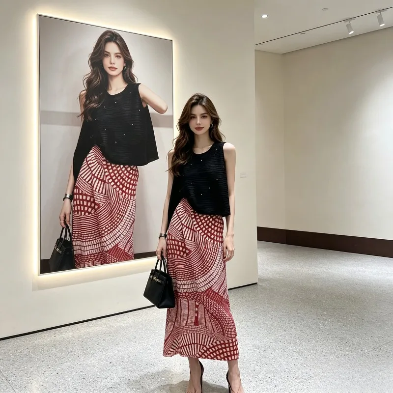 Miyake Pleated Skirt 2026 Spring/Summer Fashion Printed Elastic Waist Loose Fit Commuter Versatile Casual Straight Skirt Trendy
Miyake Pleated Skirt 2026 Spring/Summer Fashion Printed Elastic Waist Loose Fit Commuter Versatile Casual Straight Skirt Trendy
