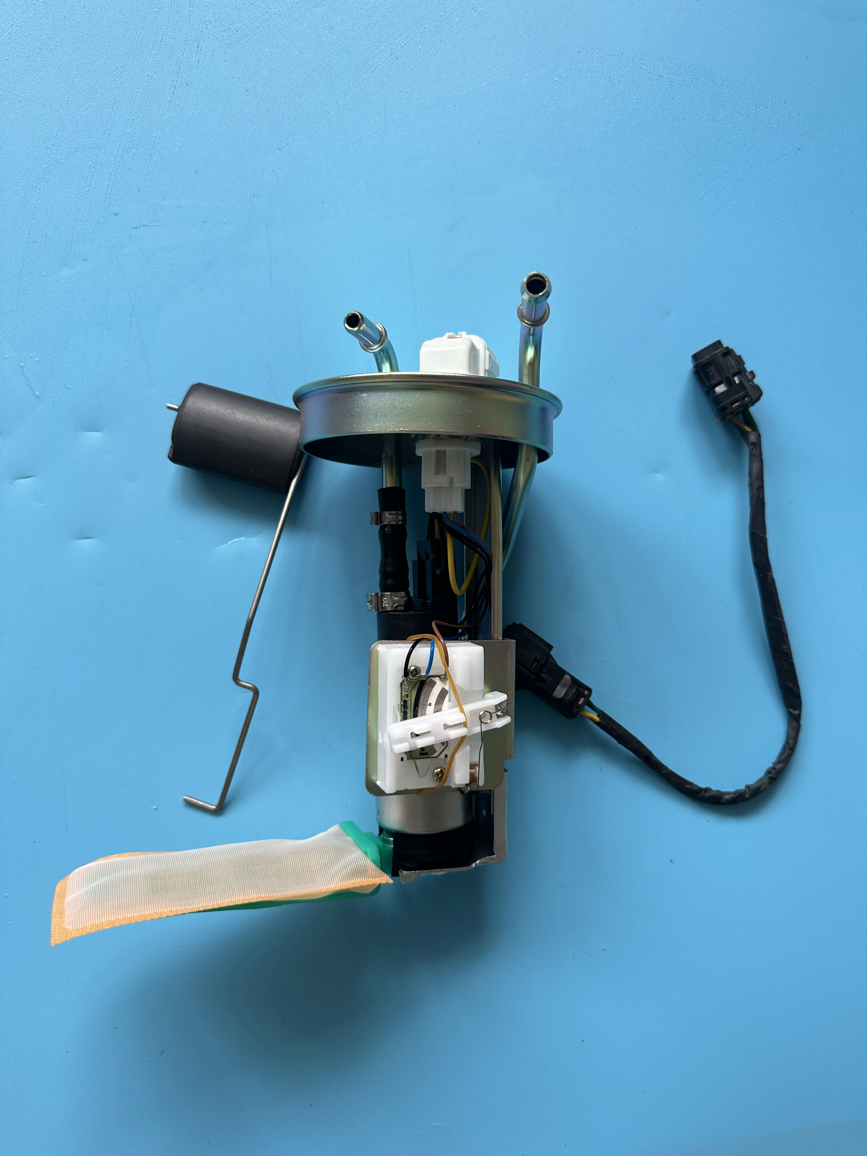 Fuel Pump Assy And Convert Wiring Harness 6614703594 6614703021 For Ssangyong MB100 ISTANA
Fuel Pump Assy And Convert Wiring Harness 6614703594 6614703021 For Ssangyong MB100 ISTANA