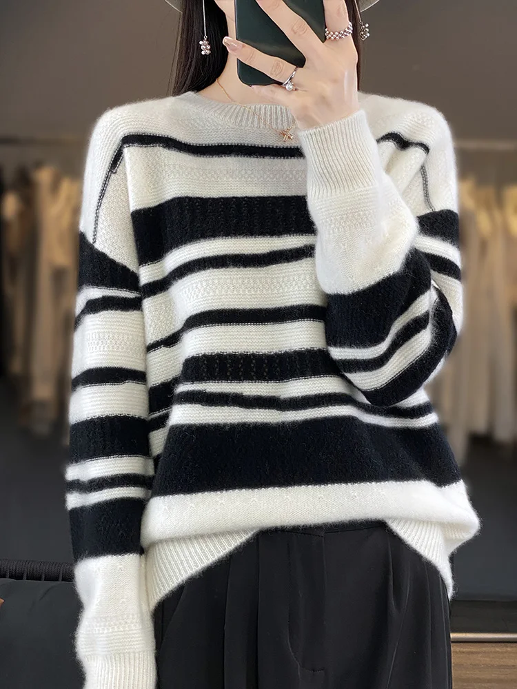 Autumn Winter 100% Wool Knitted Pullover Women's O-Neck Jacquard Thick Sweater Fashion Large Size Base Shirt Loose Female Jacket
Autumn Winter 100% Wool Knitted Pullover Women's O-Neck Jacquard Thick Sweater Fashion Large Size Base Shirt Loose Female Jacket