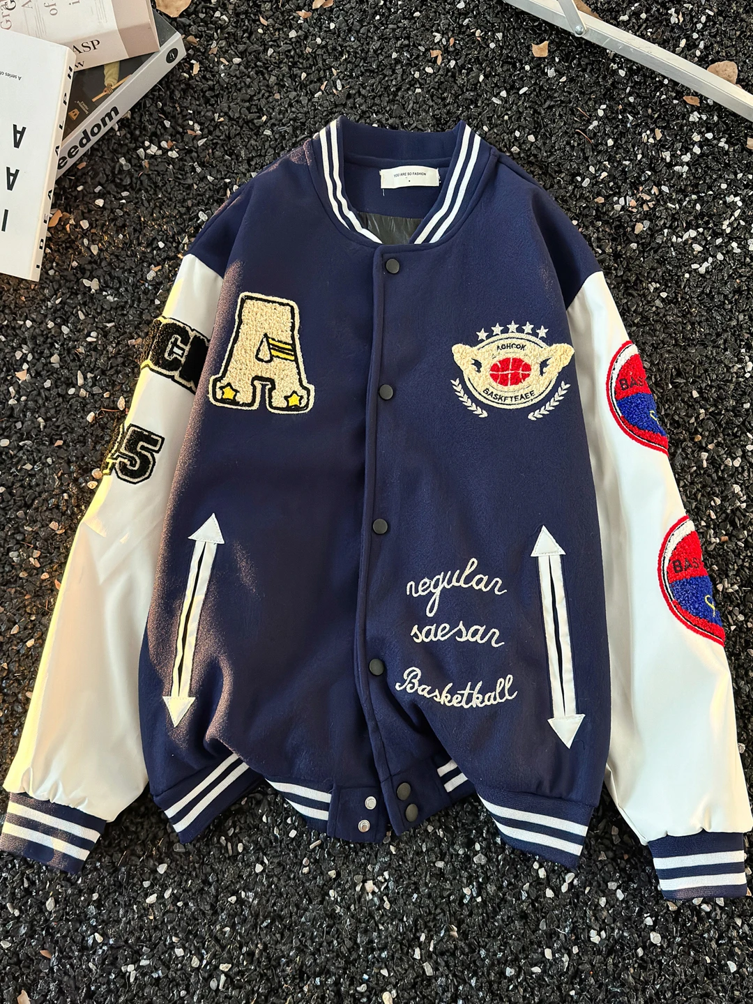 Повседневная толстовка-бомбер с вышивкой, утепленная, для пар, из полиэстера, для отдыха
Повседневная толстовка-бомбер с вышивкой, утепленная, для пар, из полиэстера, для отдыха