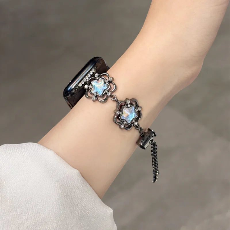 Retro light luxury metal strap suitable for Apple iWatch strap 38mm 40mm 41mm 42mm 44mm 45mm 49mm fashionable strap
Retro light luxury metal strap suitable for Apple iWatch strap 38mm 40mm 41mm 42mm 44mm 45mm 49mm fashionable strap