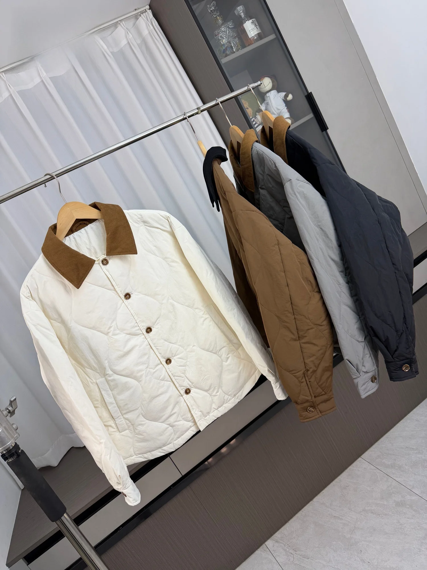 Couples Sle Gourd Stitching Du down Jaet Color Blo Collar Casual Warm Men's Winter Outerwear Faion Urban Youth Dail...
Couples Sle Gourd Stitching Du down Jaet Color Blo Collar Casual Warm Men's Winter Outerwear Faion Urban Youth Dail...