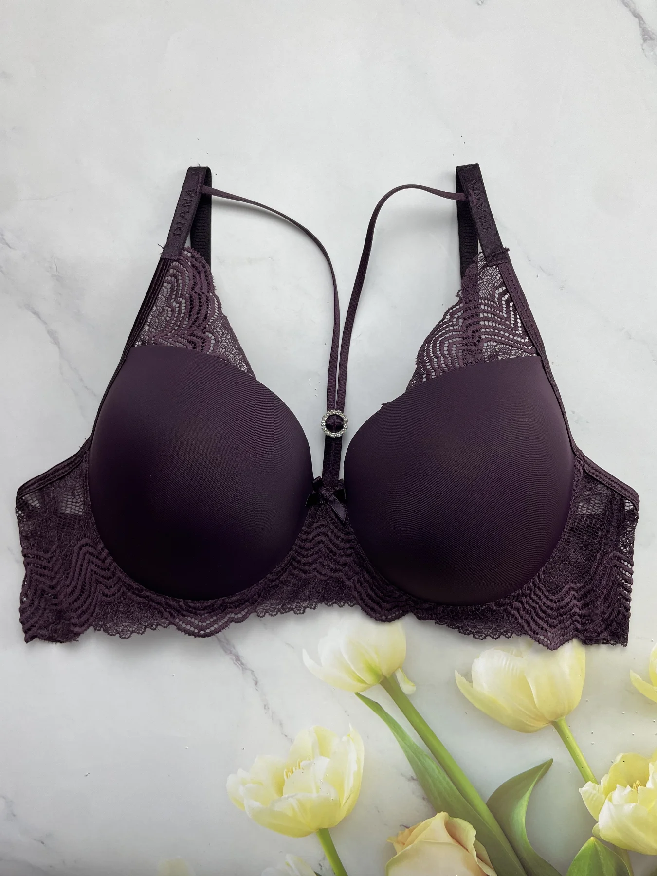 3/4 чашки Фиксированный плечевой ремень Регулируемый плечевой ремень Нижнее белье Чашка C Соберите вместе и поддержку Сексуальный кружевной бюстгальтер
3/4 чашки Фиксированный плечевой ремень Регулируемый плечевой ремень Нижнее белье Чашка C Соберите вместе и поддержку Сексуальный кружевной бюстгальтер