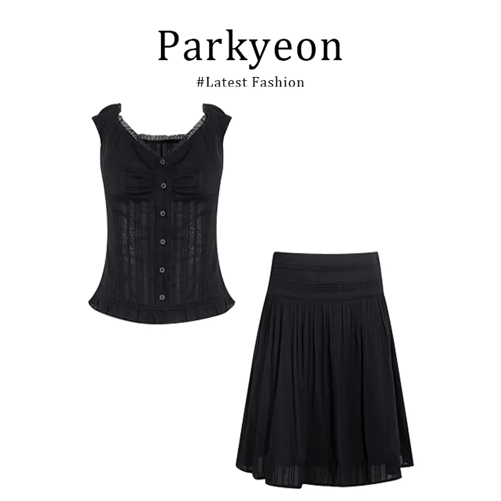 Retro Niche Design Dark Goth 2-piece Set Women's Ruffled Sleeveless Tops and Black A-line Midi Skirt Korean Chic Summer Clothing
Retro Niche Design Dark Goth 2-piece Set Women's Ruffled Sleeveless Tops and Black A-line Midi Skirt Korean Chic Summer Clothing