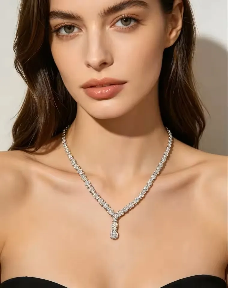 "Star Cluster Flowing Shadow"Necklace
"Star Cluster Flowing Shadow"Necklace