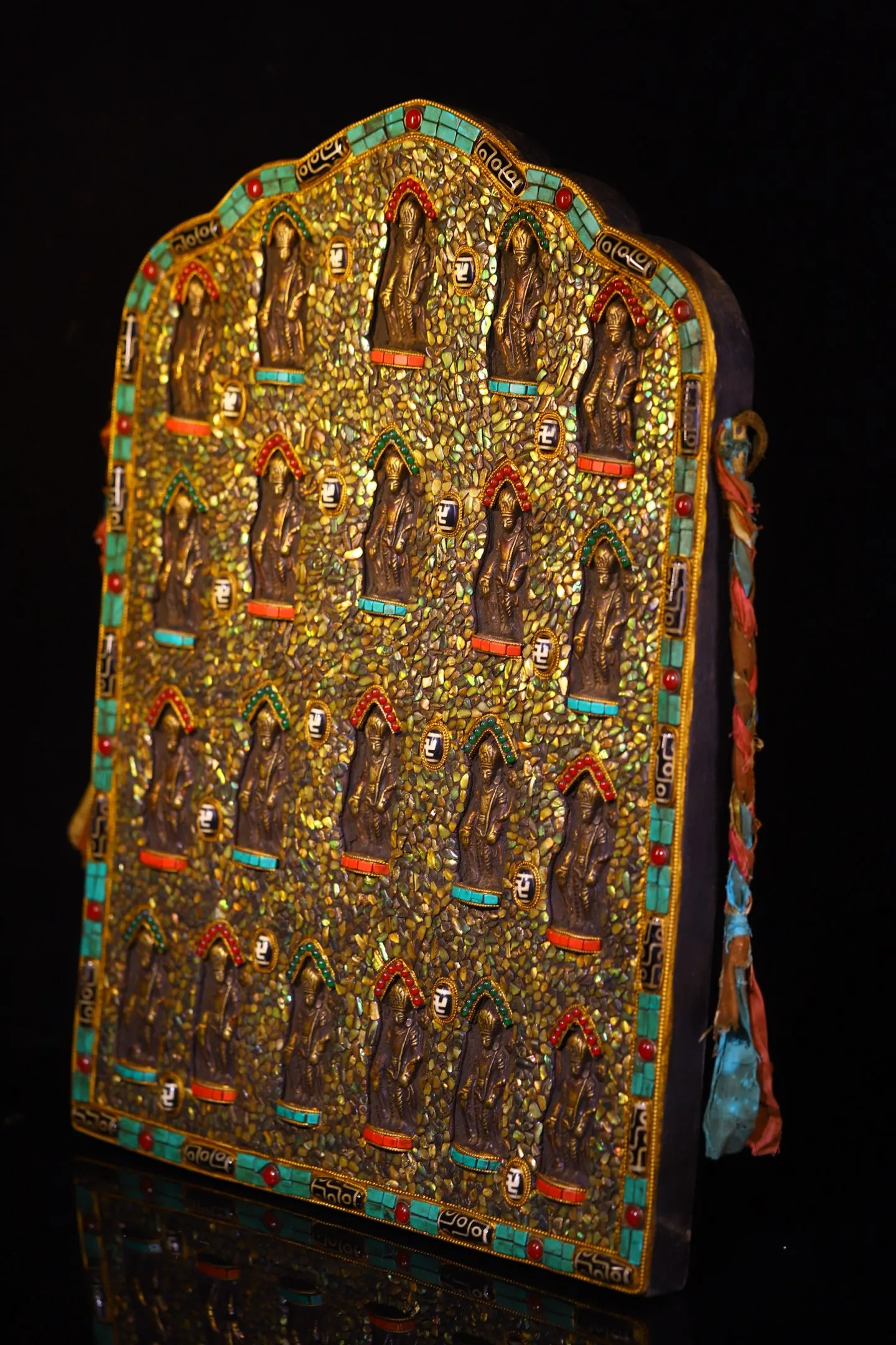 19"Tibetan Temple Collection Old Bodhi Root Painted Mosaic Gem gZi Beads Turquoise Twenty one Mother Buddha Plaque Thangka
19"Tibetan Temple Collection Old Bodhi Root Painted Mosaic Gem gZi Beads Turquoise Twenty one Mother Buddha Plaque Thangka