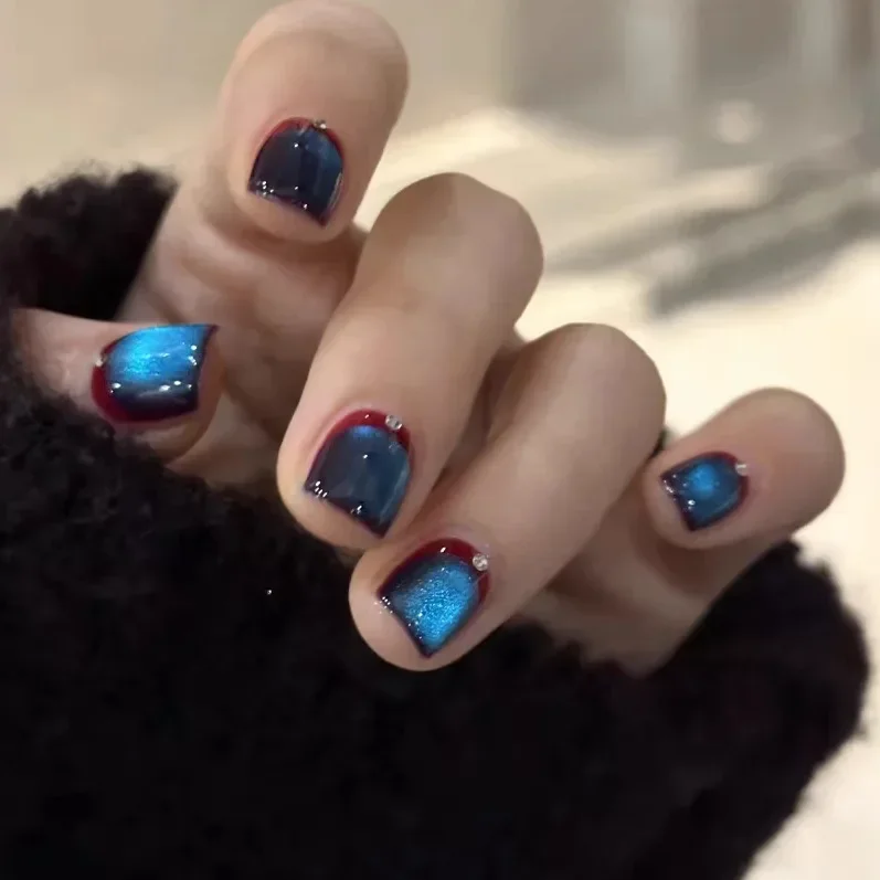 10pcs Handmade Nail Art with a Sweet and Cool Style Rreverse French Blue Cat's Eye Brightening and Versatile Press-on nails
10pcs Handmade Nail Art with a Sweet and Cool Style Rreverse French Blue Cat's Eye Brightening and Versatile Press-on nails