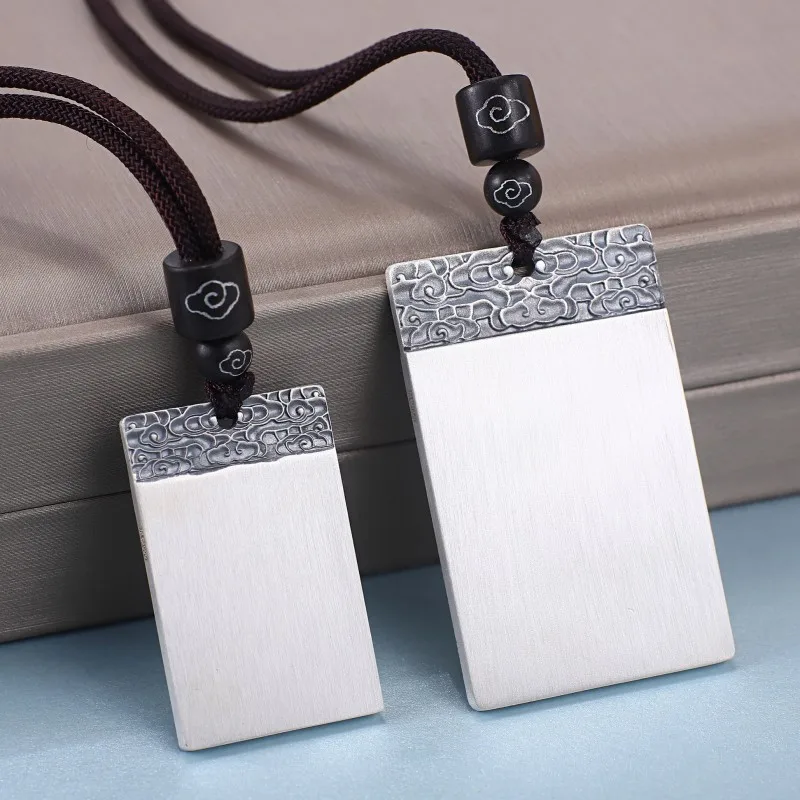 Pure Silver Pendant For Men Women Ancient Crafts Matte Finishing Safety Auspicious Cloud Pattern Engrave Solid Silver Pendant
Pure Silver Pendant For Men Women Ancient Crafts Matte Finishing Safety Auspicious Cloud Pattern Engrave Solid Silver Pendant