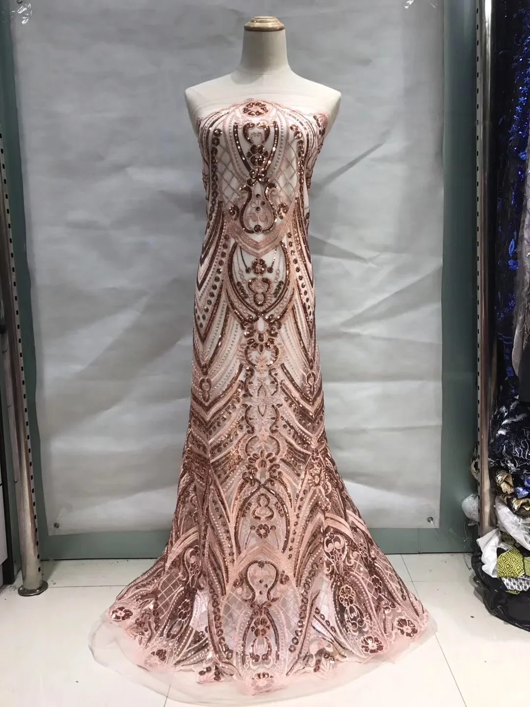 Latest African Lace Fabric High Quality Orange Sequins Fabric Embroidery Lace Fabric French Nigerian Party Dress JL037
Latest African Lace Fabric High Quality Orange Sequins Fabric Embroidery Lace Fabric French Nigerian Party Dress JL037