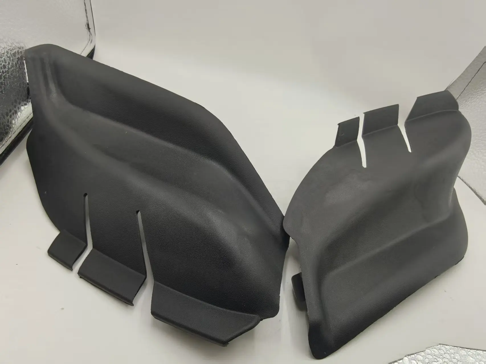 Крышка переднего стеклоочистителя для Jeep Compass 2017 2018 2019, дефлектор стеклоочистителя, падельная пластина 53223829
Крышка переднего стеклоочистителя для Jeep Compass 2017 2018 2019, дефлектор стеклоочистителя, падельная пластина 53223829