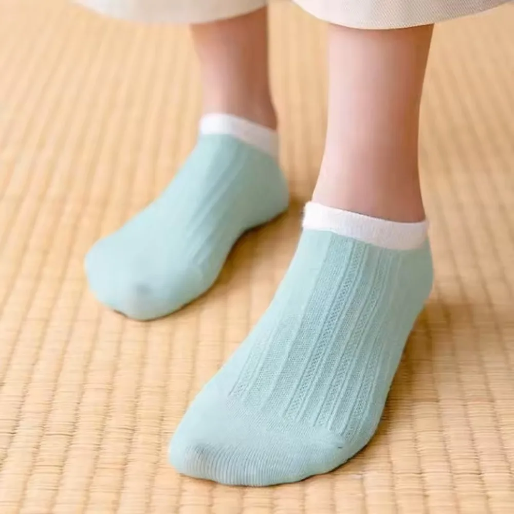 5 Pairs Fashion Multicolor Short Socks Breathable Comfortable Socks Moisture-wicking Thin Ankle Socks Women 
5 Pairs Fashion Multicolor Short Socks Breathable Comfortable Socks Moisture-wicking Thin Ankle Socks Women
