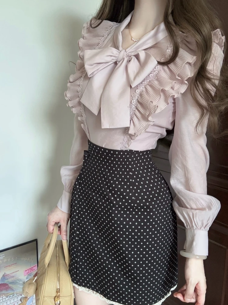 Осенне-зимний элегантный комплект из трех предметов с бантом в стиле ретро, женское пальто с рюшами + мини-юбка в горошек в стиле ретро, женская корейская популярная одежда
Осенне-зимний элегантный комплект из трех предметов с бантом в стиле ретро, женское пальто с рюшами + мини-юбка в горошек в стиле ретро, женская корейская популярная одежда