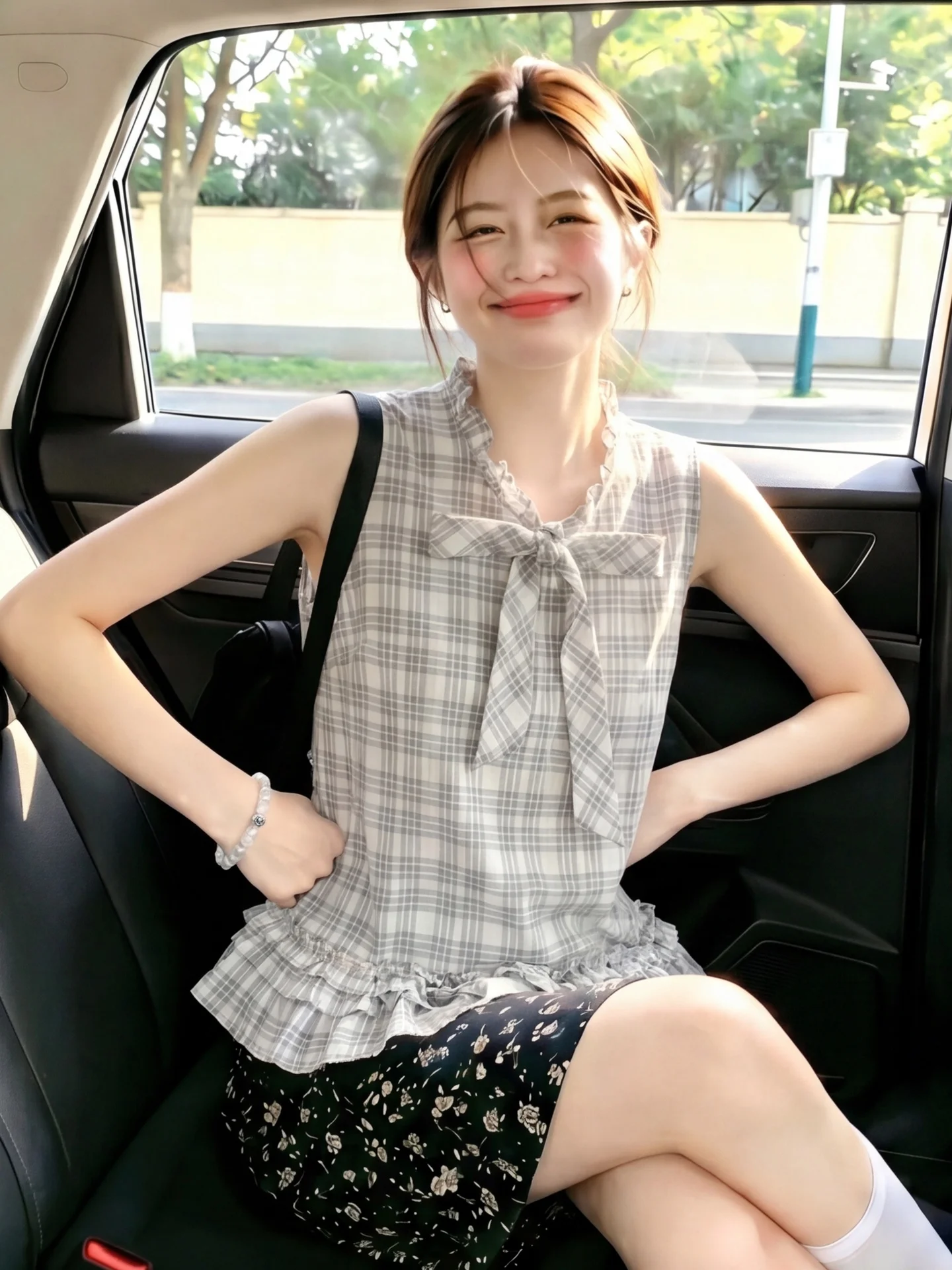 Artistic Plaid Shirt with Bow Knot Loose Sleeveless Women's Summer Clothing Floral Anti-Aging Doll Shirt
Artistic Plaid Shirt with Bow Knot Loose Sleeveless Women's Summer Clothing Floral Anti-Aging Doll Shirt