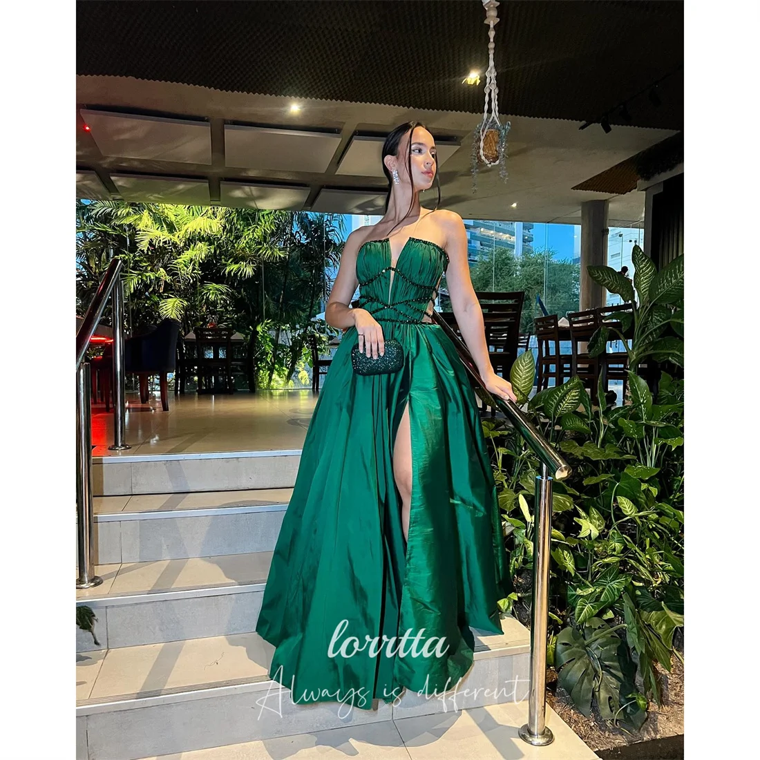 Lorrtta Taffeta Strapless Green Ball Gown Evening Dress 2026 Prom Dress Formal Evening Beading Customized Robes de Soirée
Lorrtta Taffeta Strapless Green Ball Gown Evening Dress 2026 Prom Dress Formal Evening Beading Customized Robes de Soirée