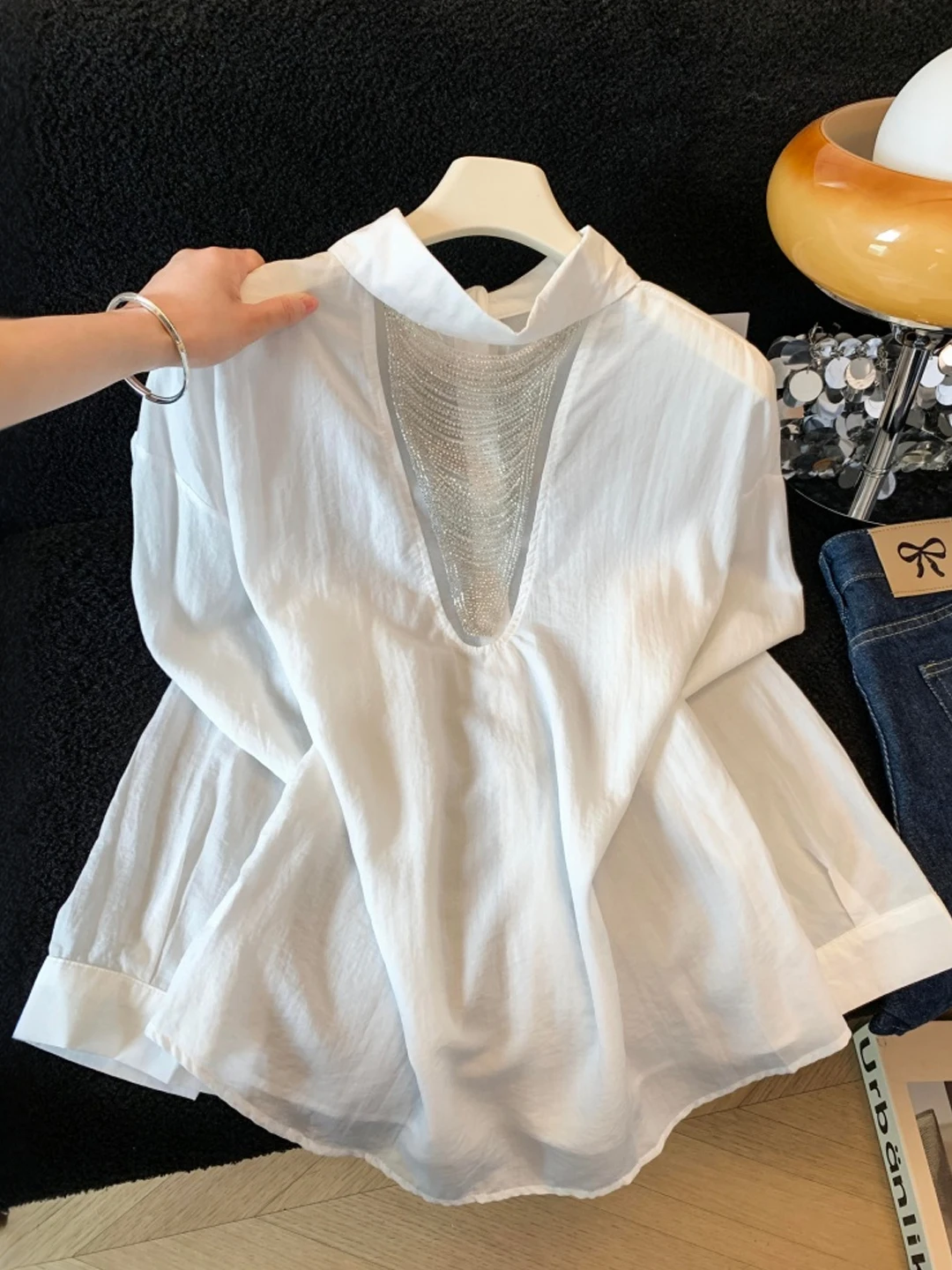 Elegant Collar Long Sleeve Women's Shirt Summer Design Back Bead Unique Beautiful New Style Commute Korean Loose Fit Sun...
Elegant Collar Long Sleeve Women's Shirt Summer Design Back Bead Unique Beautiful New Style Commute Korean Loose Fit Sun...