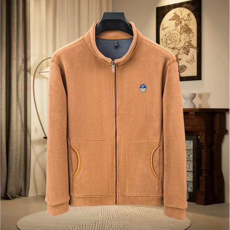 Осень и зима, новый изысканный кардиган на молнии с вышивкой, высококачественная мужская бархатная теплая и удобная куртка с воротником-стойкой, топ
Осень и зима, новый изысканный кардиган на молнии с вышивкой, высококачественная мужская бархатная теплая и удобная куртка с воротником-стойкой, топ