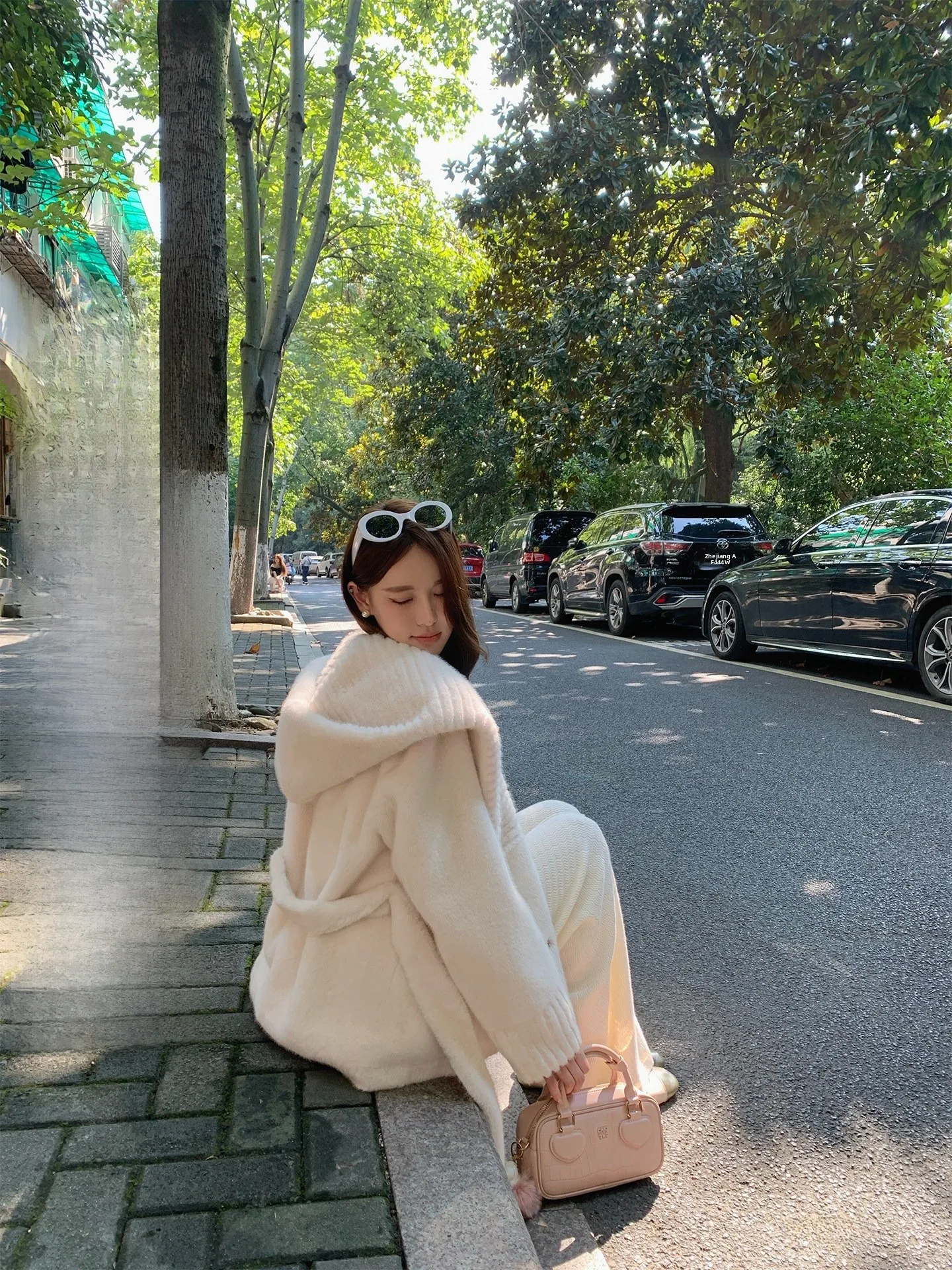 Furry Hooded Patchwork Striped Batobe Sle Jaet ort Outerwear for Women Loose Fit Polyester Fiber Commute Sle Coat
Furry Hooded Patchwork Striped Batobe Sle Jaet ort Outerwear for Women Loose Fit Polyester Fiber Commute Sle Coat