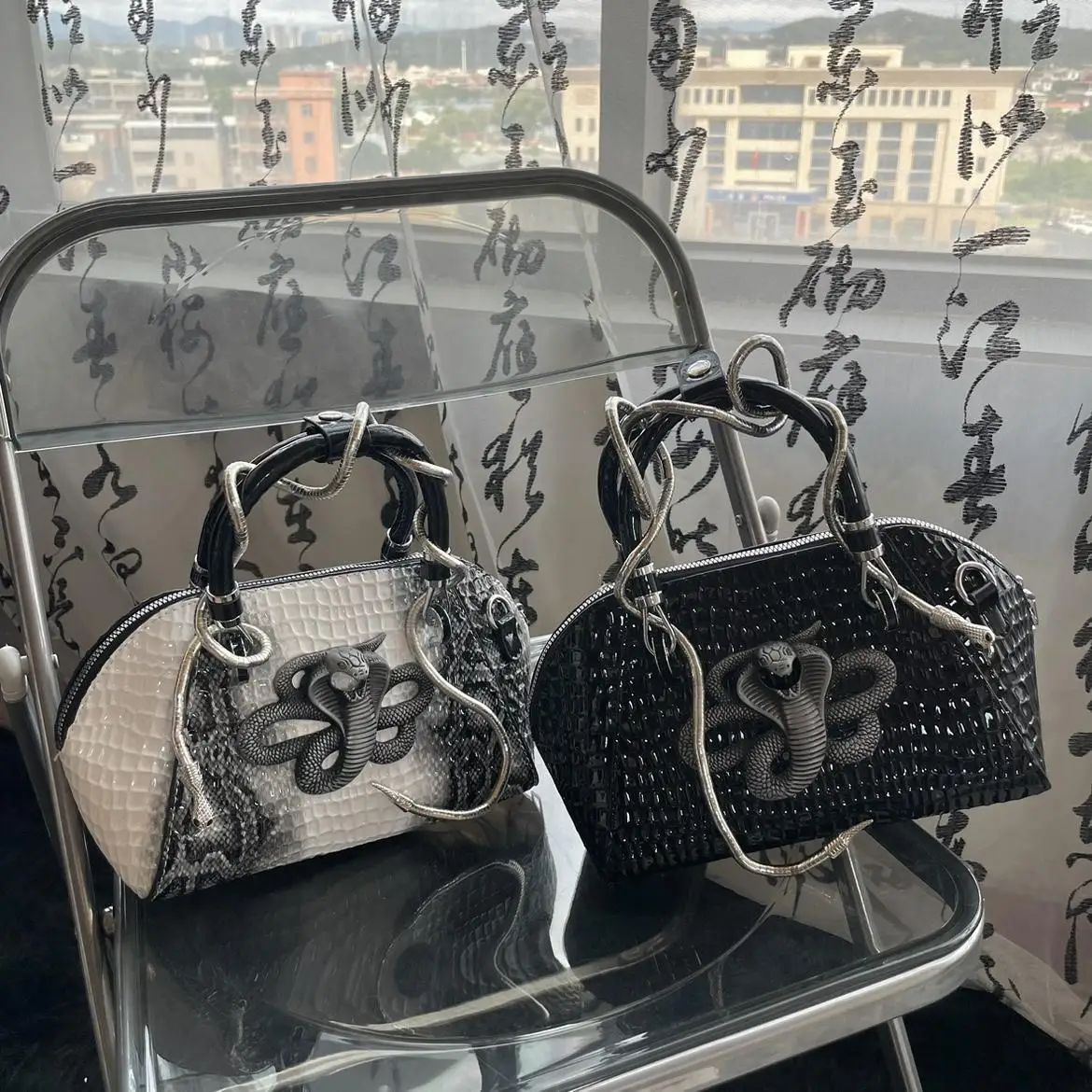 Original Spicy Girl Bag Fashion Personalized Retro Versatile Portable Messenger Bags Tote Bags for Women HandBags
Original Spicy Girl Bag Fashion Personalized Retro Versatile Portable Messenger Bags Tote Bags for Women HandBags
