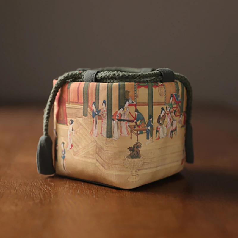 Chinese Style Vintage Tea Set Teaware Storage Bag Pouch Portable Cotton Linen Tea Cozies Household Travle Tea Accessory Hand Bag
Chinese Style Vintage Tea Set Teaware Storage Bag Pouch Portable Cotton Linen Tea Cozies Household Travle Tea Accessory Hand Bag