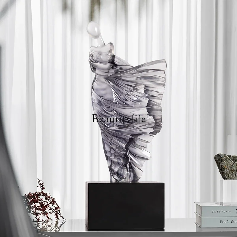 56Light luxury high-end figure art sculpture ornament high-end living room wine cabinet decoration
56Light luxury high-end figure art sculpture ornament high-end living room wine cabinet decoration