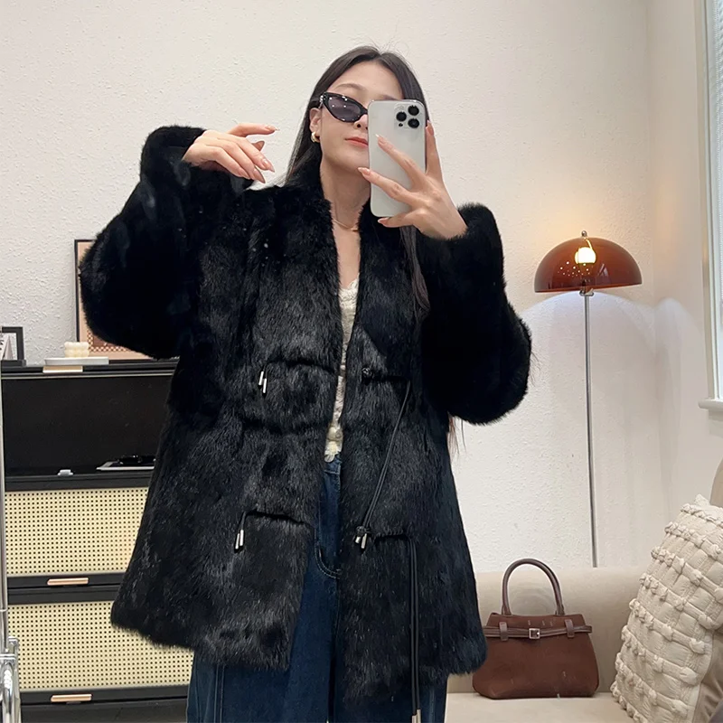Fashion Women's Real Natural Rabbit Fur Coat Luxury Fur Coat Thick Warm Outerwear Female V-neck Jackets
Fashion Women's Real Natural Rabbit Fur Coat Luxury Fur Coat Thick Warm Outerwear Female V-neck Jackets