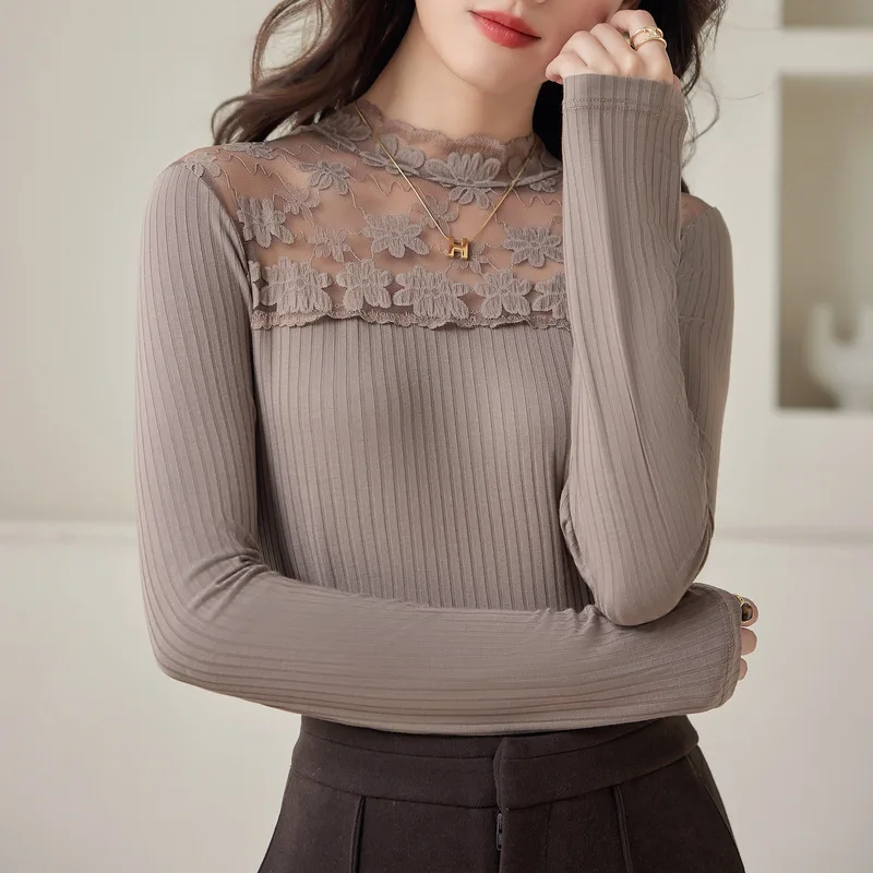 Black lace base shirt women2024New high-end spliced mesh top with half-high collar autumn and winterTShirt
Black lace base shirt women2024New high-end spliced mesh top with half-high collar autumn and winterTShirt