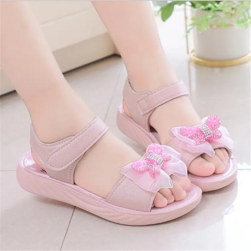 Girls' Sandals 2023 New Summer Fashion Children's Sandals Rhinestone Bow Princess Shoes Soft Sole Non Slip Girls' Beach Sandals
Girls' Sandals 2023 New Summer Fashion Children's Sandals Rhinestone Bow Princess Shoes Soft Sole Non Slip Girls' Beach Sandals